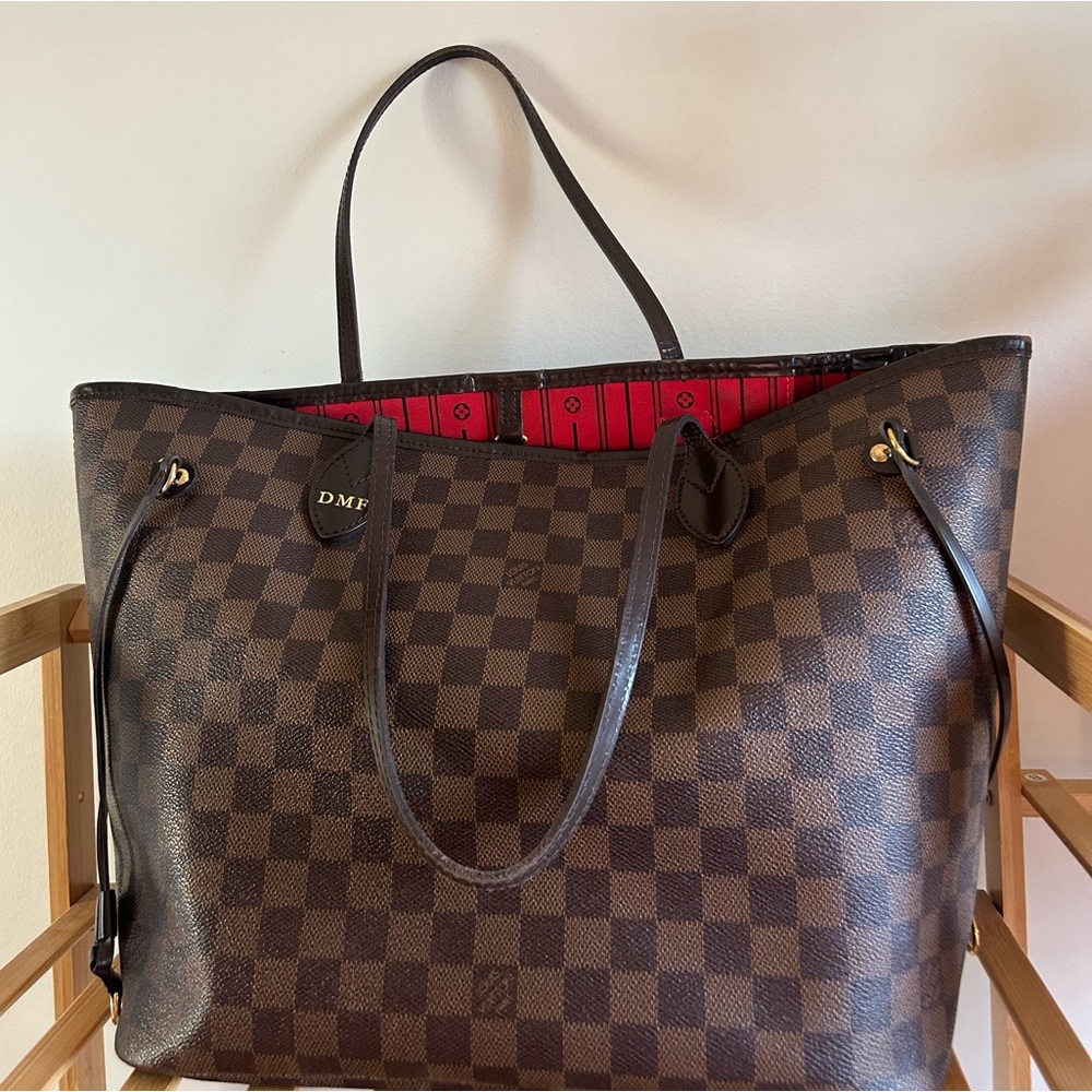 Louis Vuitton Neverfull MM - Picture 12 of 14
